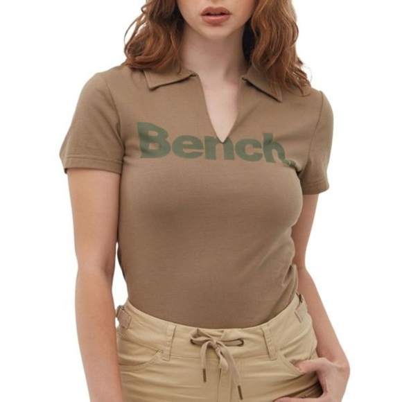 Bench Tops - Bench Women's Short Sleeve V Neck Polo NWT Size L